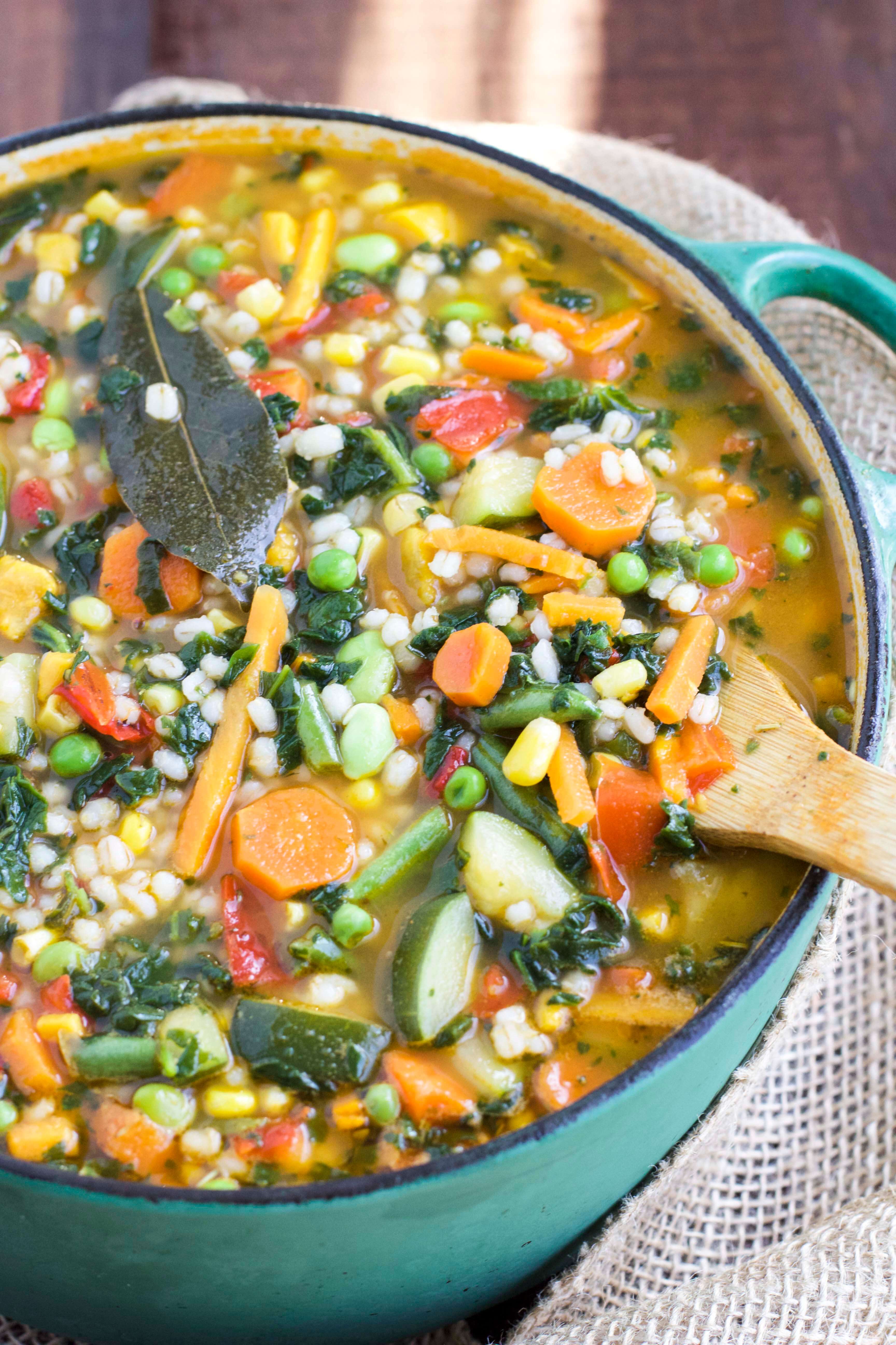 30-minute Garden Veggie Barley Soup
