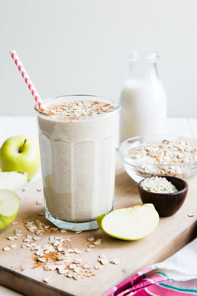 Apple and Oats vegan Protein Smoothie