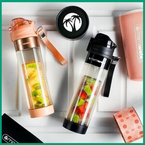 Fruit Infuser Water Bottle - Must-Have Kitchen Appliances and Gadgets for Vegans | The Green Loot #vegan #kitchen