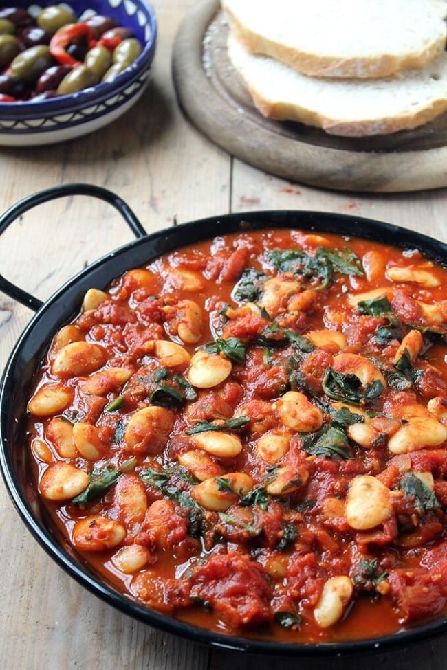 Spanish Beans with Tomatoes