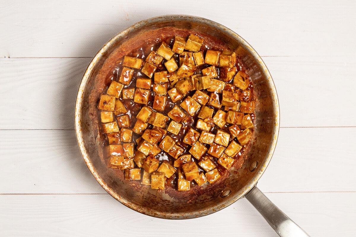 combining fried tofu with sauce