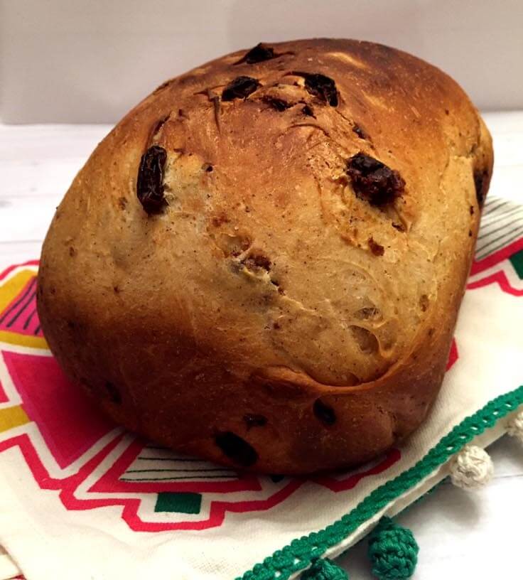 Vegan Cinnamon Raisin Bread