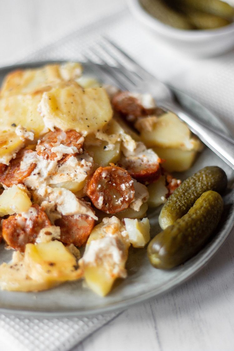 scalloped potatoes with vegan sausages