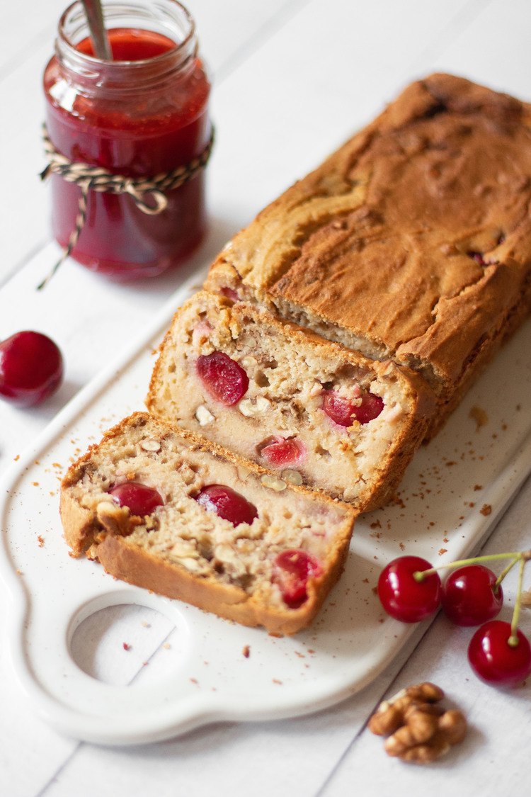 This Vegan Protein Bread with Cherries and Walnuts is the perfect gluten-free and healthy Summer breakfast. | The Green Loot #vegan #veganrecipes #Summer #glutenfree