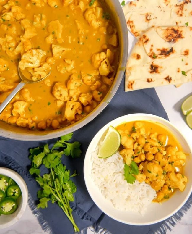 Cauliflower Chickpea Curry