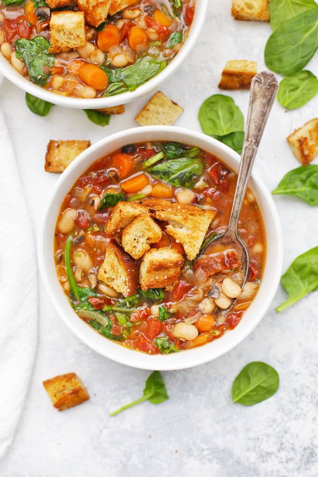 Sun-dried Tomato and White Bean Soup