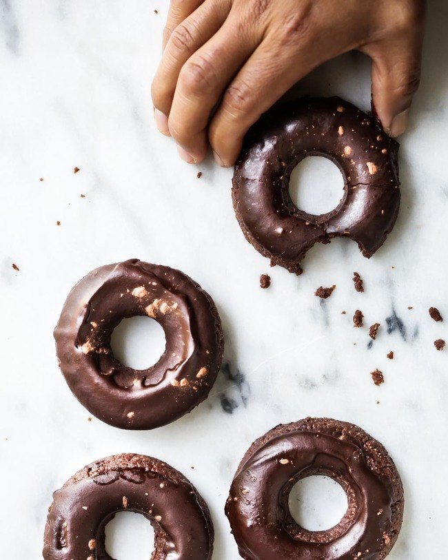 Raw Vegan Chocolate Donuts