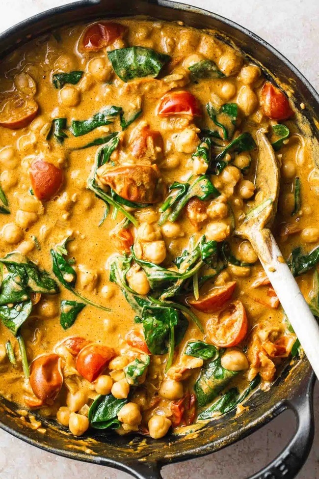 Chickpea Tomato Spinach Curry