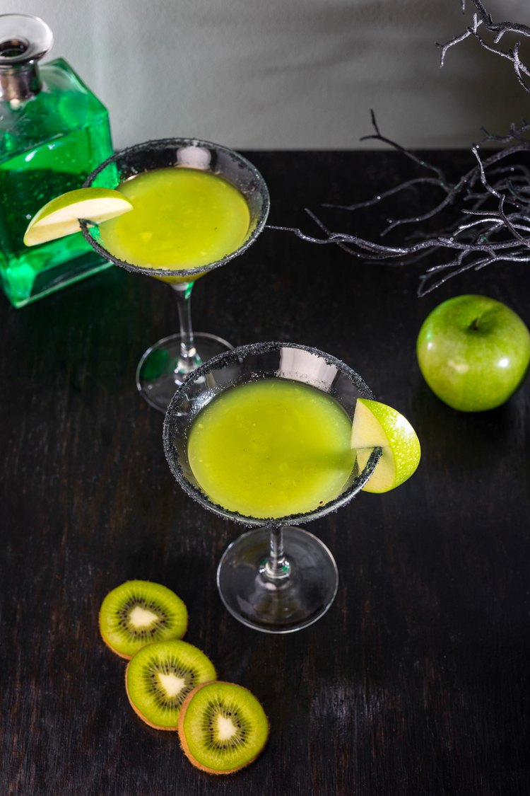poison apple cocktail
