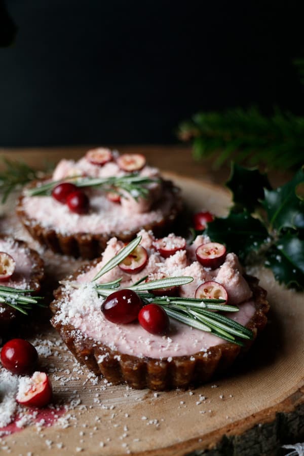 Gingerbread Cranberry Christmas Tarts