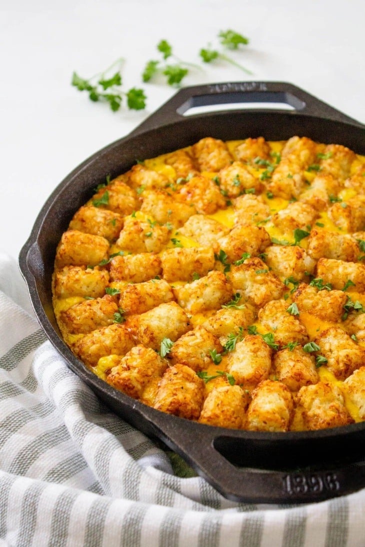 Tater Tot Breakfast Casserole