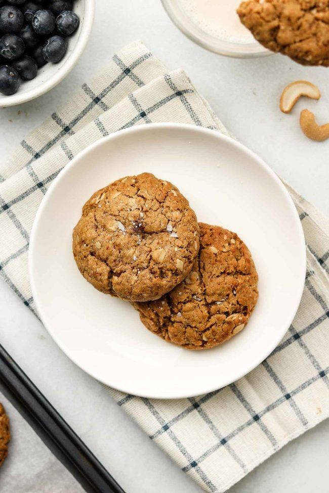 Cashew Blueberry Oatmeal Cookies
