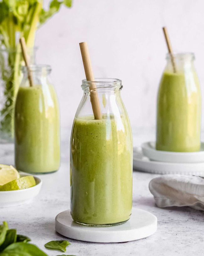 Pear Cucumber Celery Smoothie