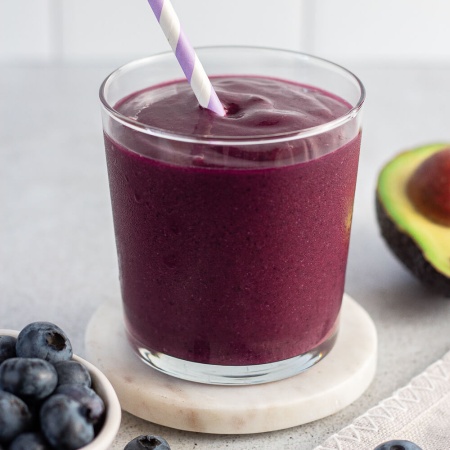 Avocado Smoothie with Blueberries