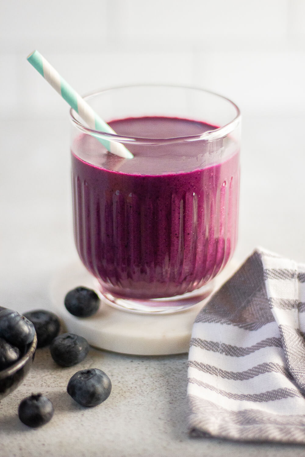 Blueberry Yogurt Smoothie (vegan)