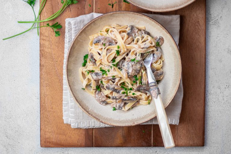 Garlic Mushroom Pasta (Vegan, Dairy-Free)