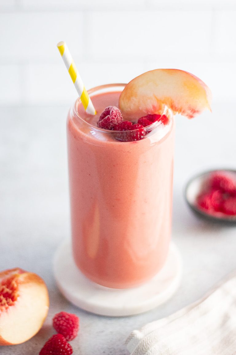 Raspberry Peach Smoothie with Yogurt (vegan)