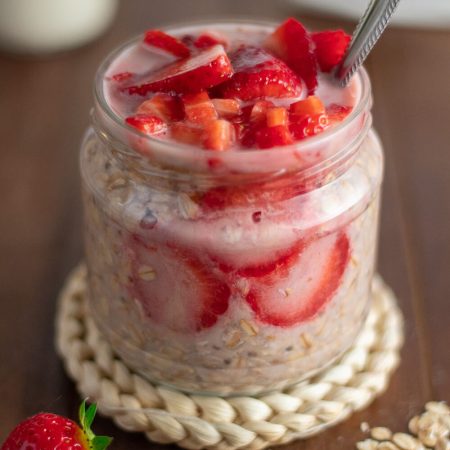 Strawberry Overnight Oats