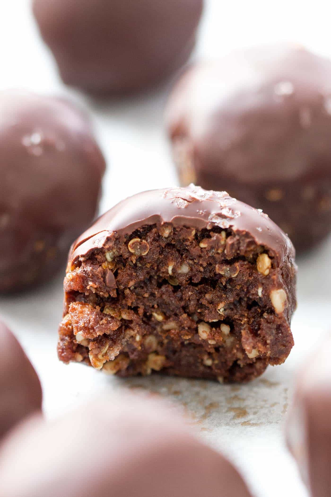 Dark Chocolate Quinoa Energy Balls