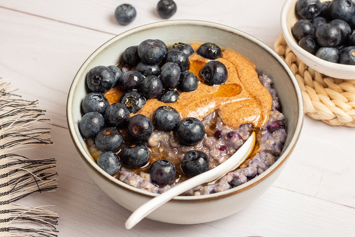 High-Protein Vegan Blueberry Oatmeal in a bowl